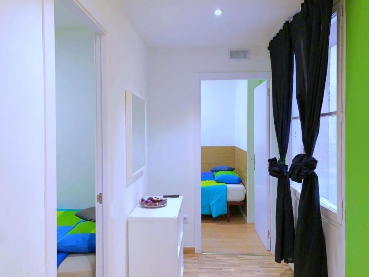 Apartamentos Smartrenting Gran Via Madrid Exteriör bild
